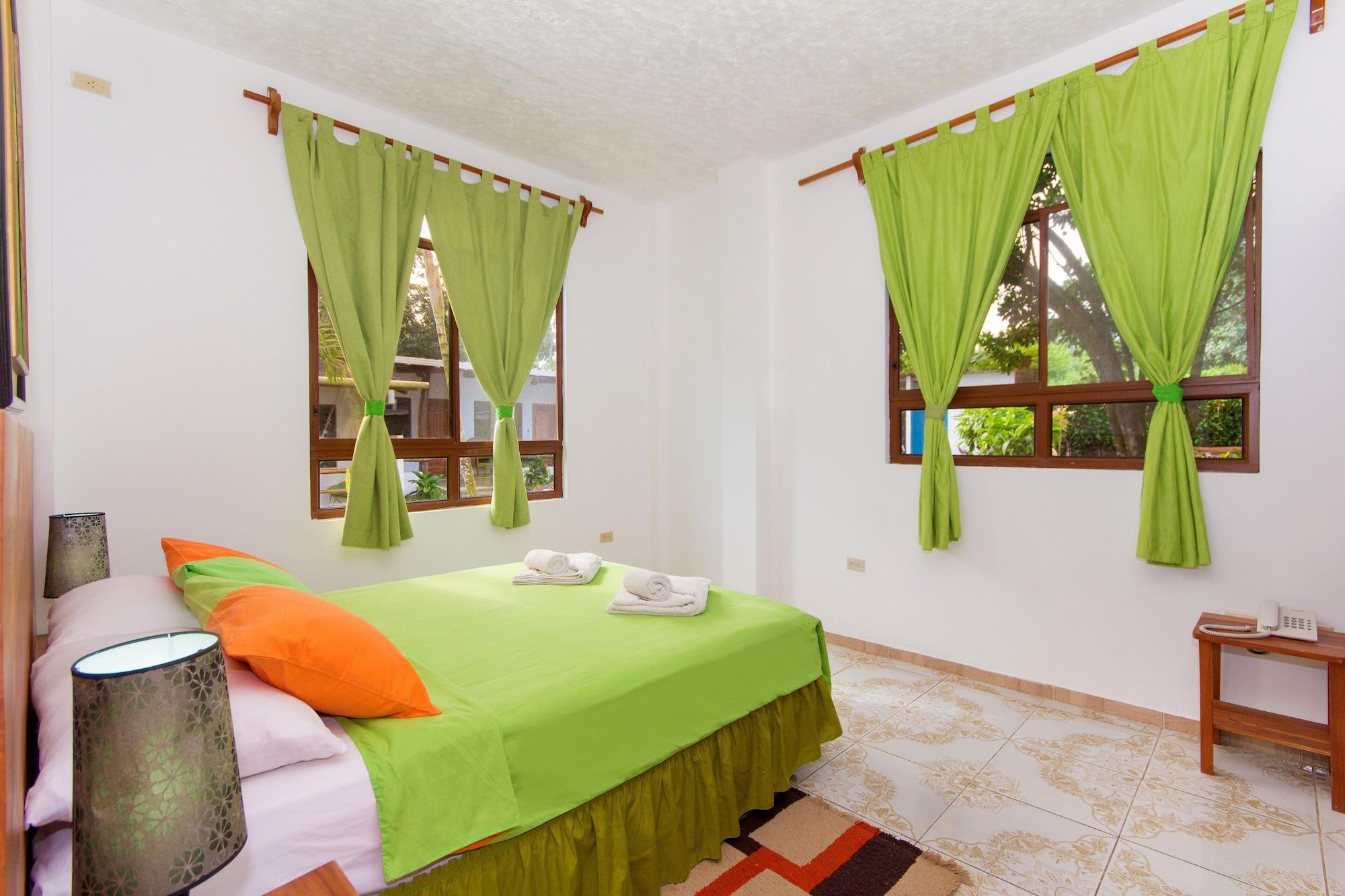 Hotel Twin Galapagos Puerto Ayora  Buitenkant foto