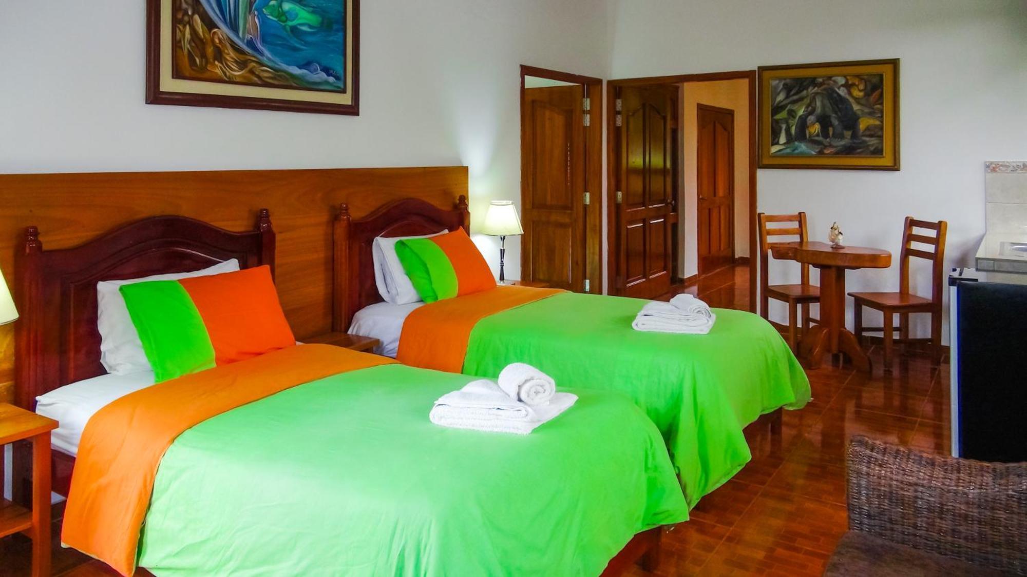 Hotel Twin Galapagos Puerto Ayora  Buitenkant foto