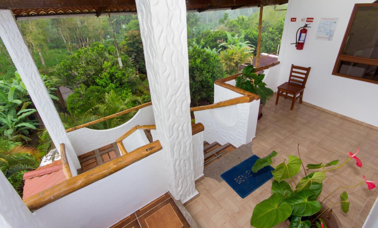 Hotel Twin Galapagos Puerto Ayora  Buitenkant foto